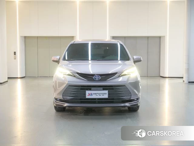 Toyota Saina id 4290601 из Китая 7