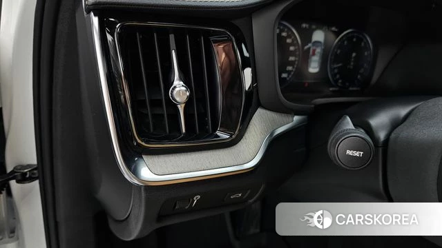 Volvo S60 3rd generation id 3924548 из Кореи 7