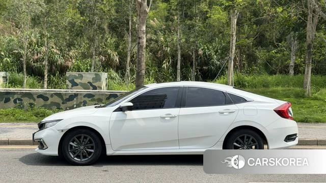Honda Civic id 4274493 из Китая 7