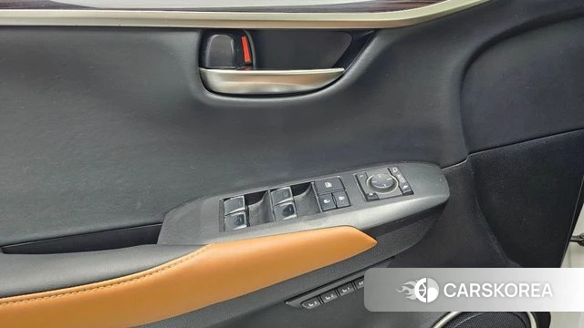 Lexus NX300h id 4435423 из Кореи 7