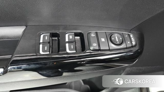 Kia Sportage The Bold id 4285378 из Кореи 7