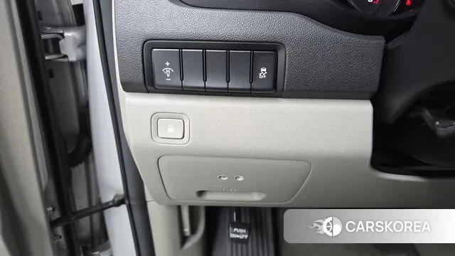 Kia The New Carnival id 3742504 из Кореи 7