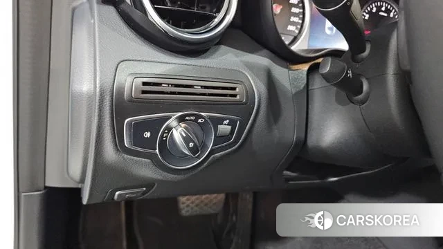 Mercedes-Benz C-Class W205 id 3772625 из Кореи 7