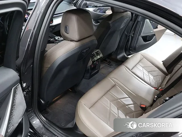 BMW 5 Series (G60) id 3770104 из Кореи 7