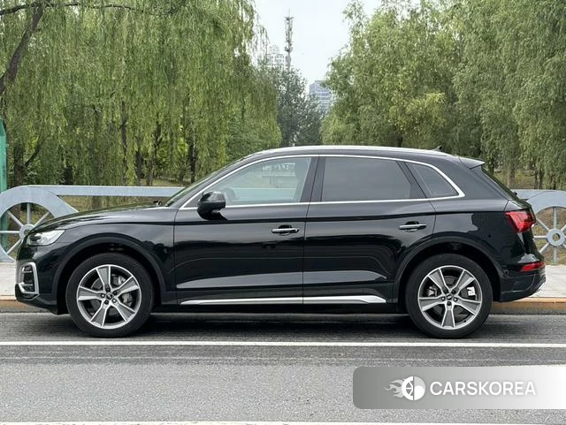 Audi Q5L id 4368315 из Китая 7