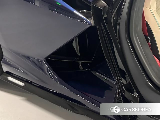 Lamborghini Revuelto id 3933677 из Кореи 7