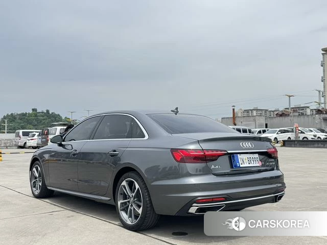 Audi A4L id 4276470 из Китая 7