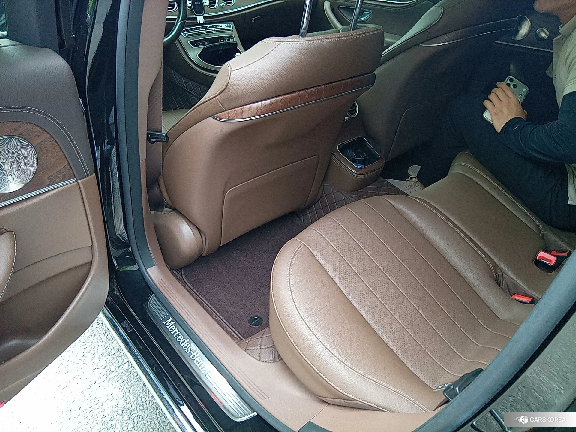Mercedes-Benz E-Class id 4513528 из Китая 7