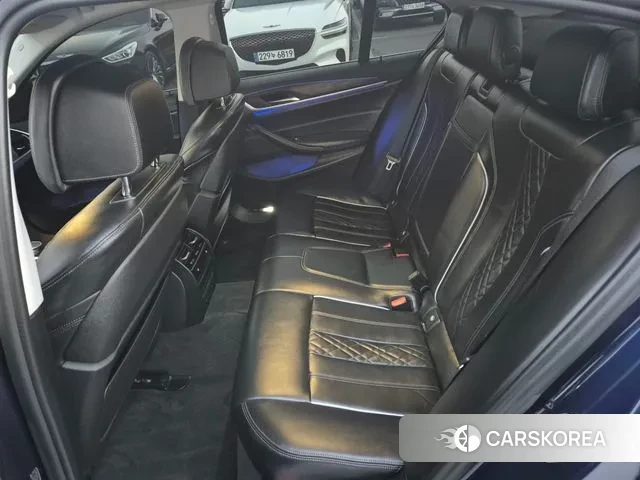 BMW 5 Series (G30) id 3593290 из Кореи 7