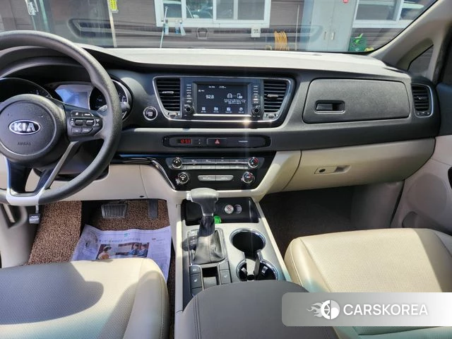 Kia The New Carnival id 4490679 из Кореи 7