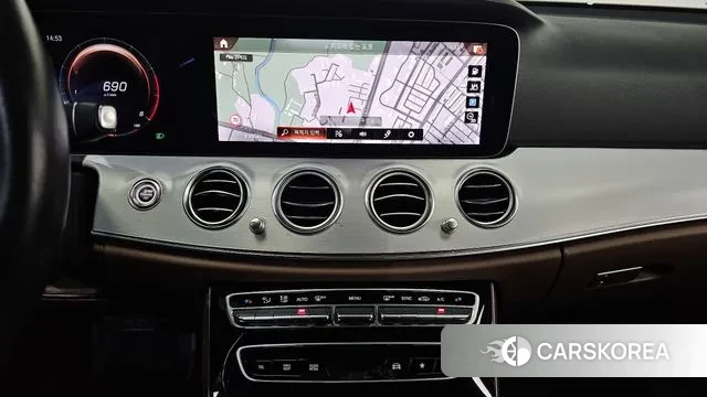 Mercedes-Benz E-Class W213 id 3691654 из Кореи 7