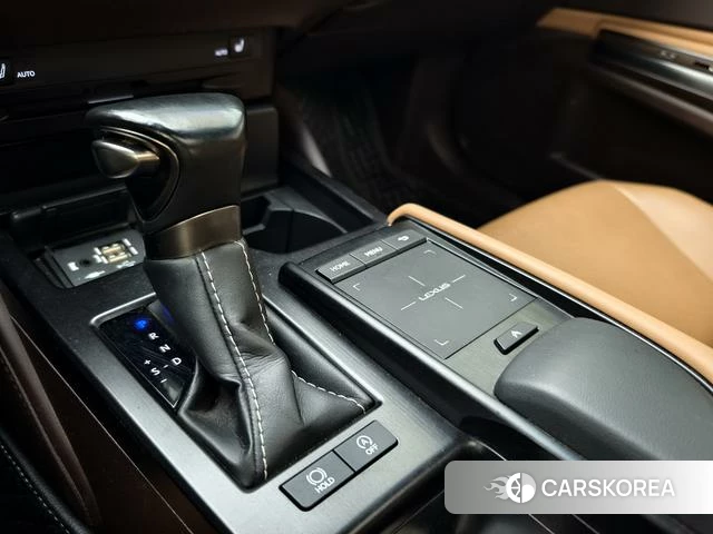 Lexus ES id 4261664 из Китая 7