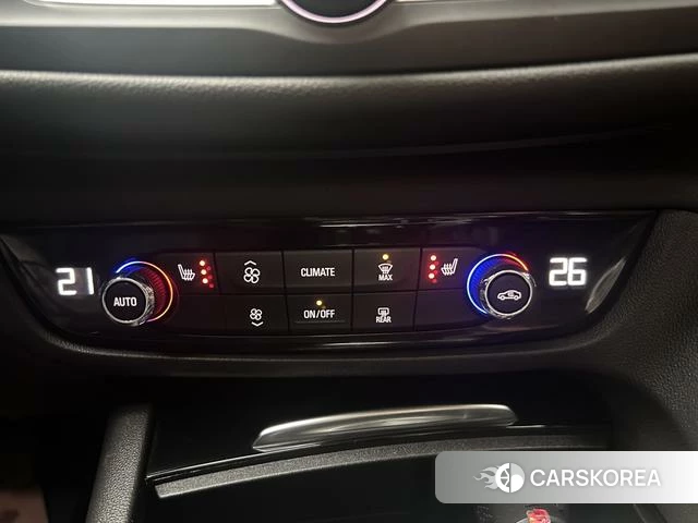 Buick Regal id 4209847 из Китая 7