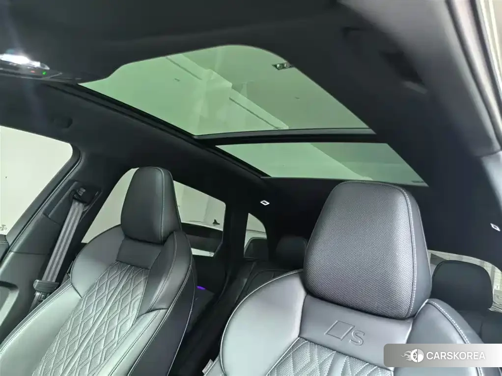 Audi Q5L id 4686152 из Китая 7