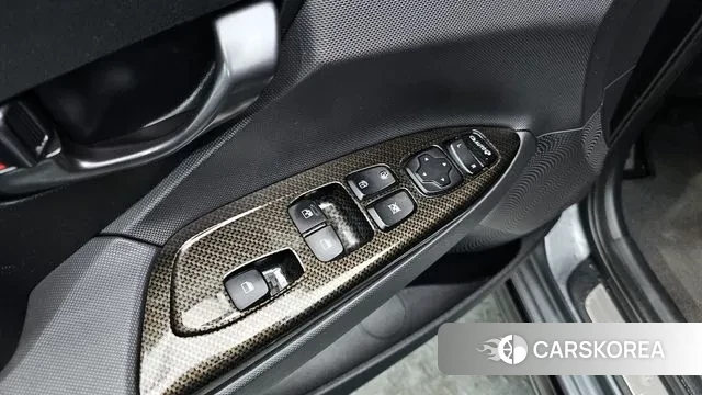 Hyundai Veloster (JS) id 3651461 из Кореи 7