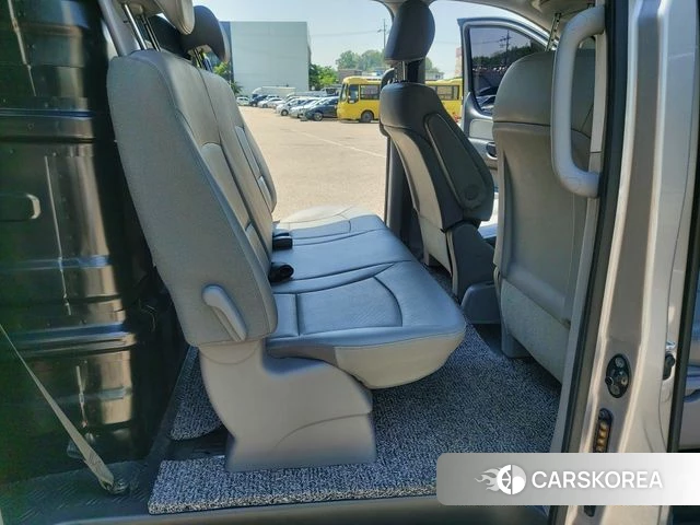 Hyundai The New Grand Starex id 4356697 из Кореи 7