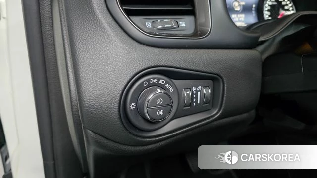 Jeep Renegade id 4186060 из Кореи 7