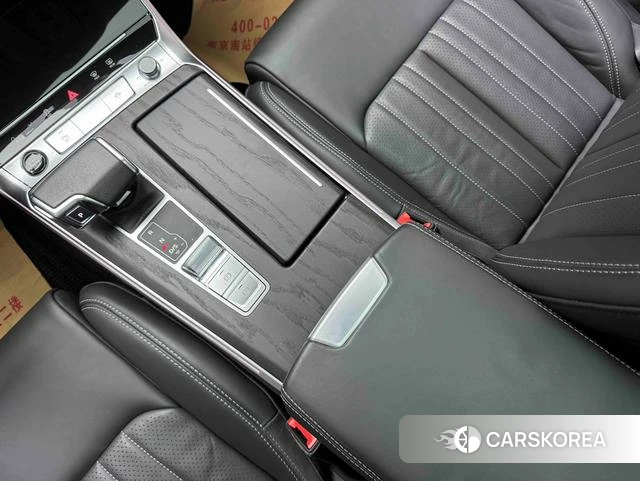 Audi A6L id 4260544 из Китая 7