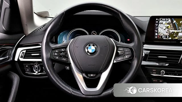 BMW 5 Series (G30) id 4325652 из Кореи 7