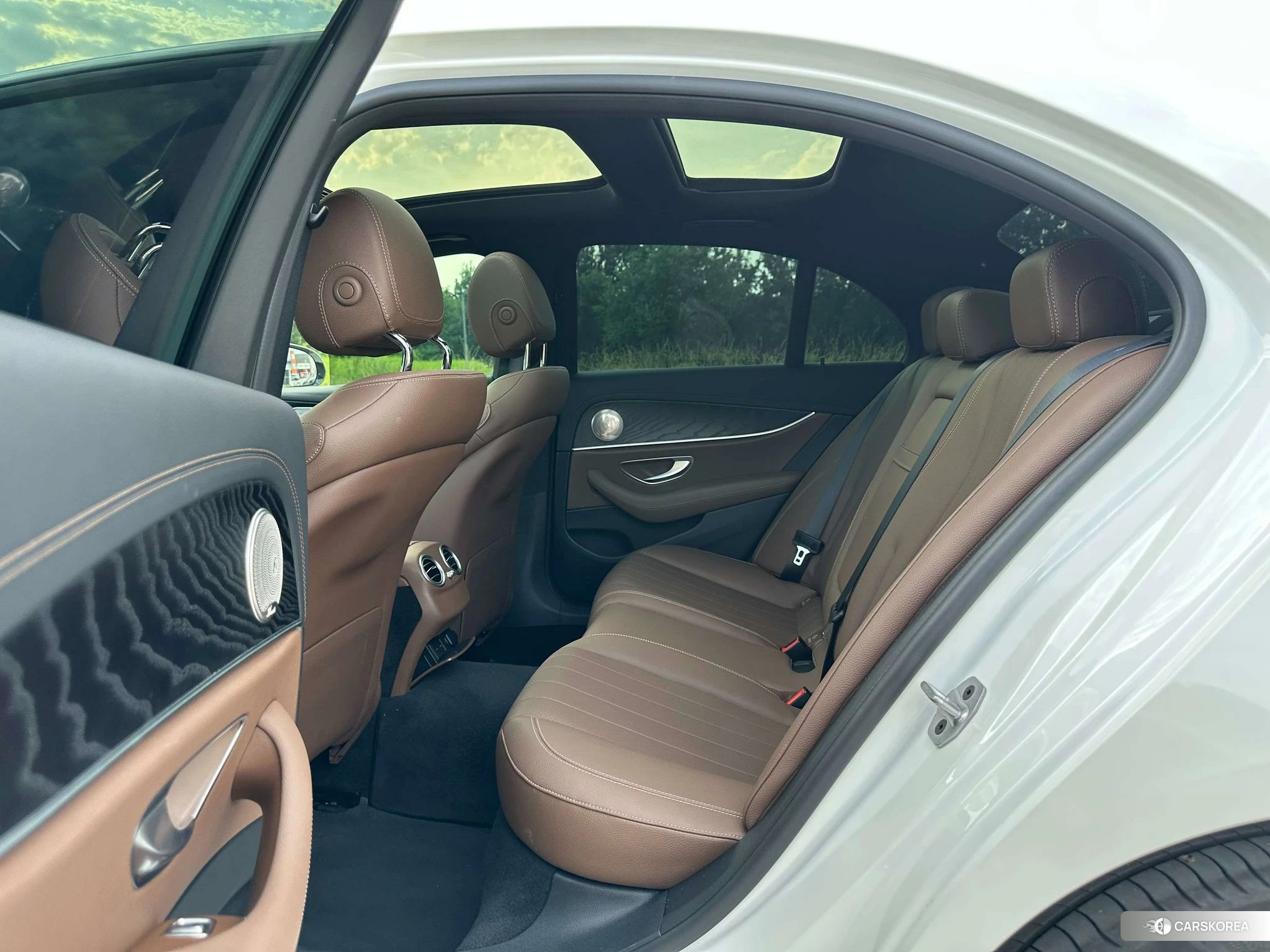 Mercedes-Benz E-Class id 4513579 из Китая 7