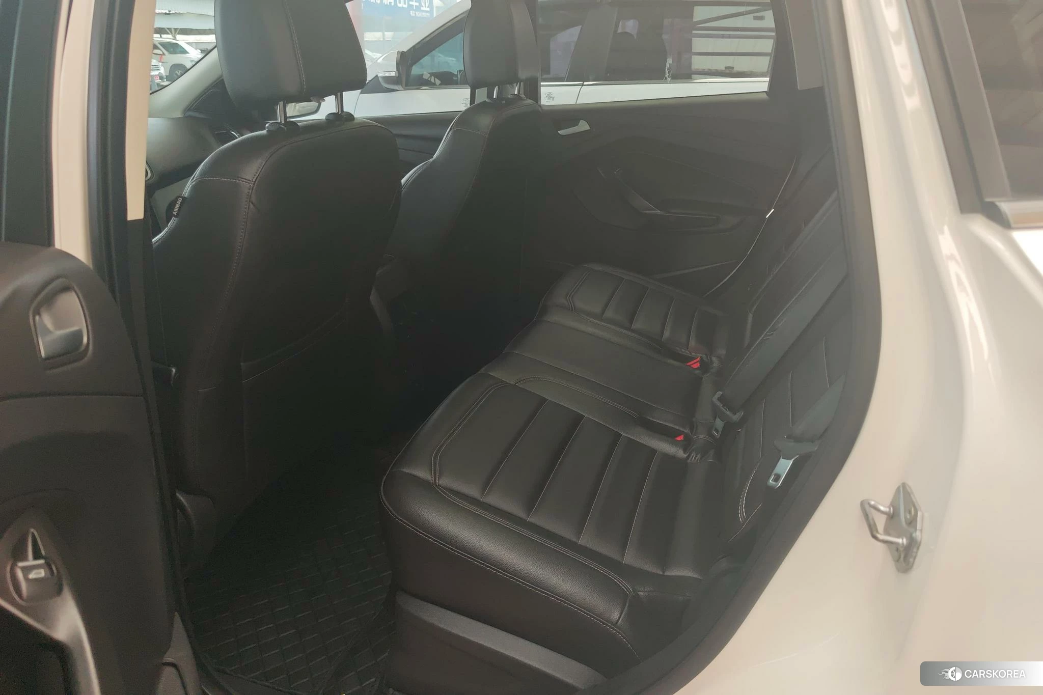 Ford Kuga id 4439917 из Китая 7