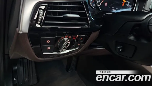 BMW 5 Series (G30) id 2813710 из Кореи 7