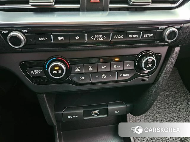 Kia Niro Plus id 4697180 из Кореи 7