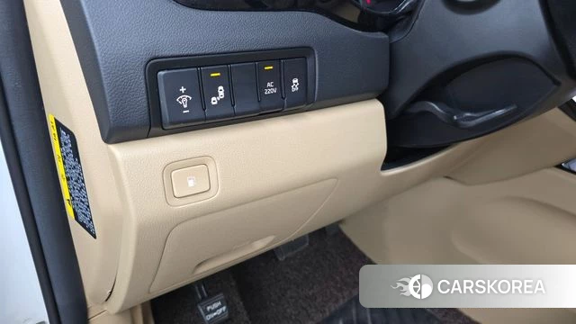 Kia All New Carnival id 4663085 из Кореи 7