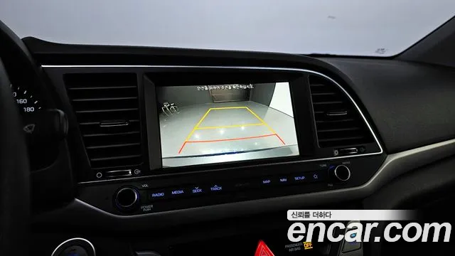 Hyundai Avante AD id 2273085 из Кореи 7