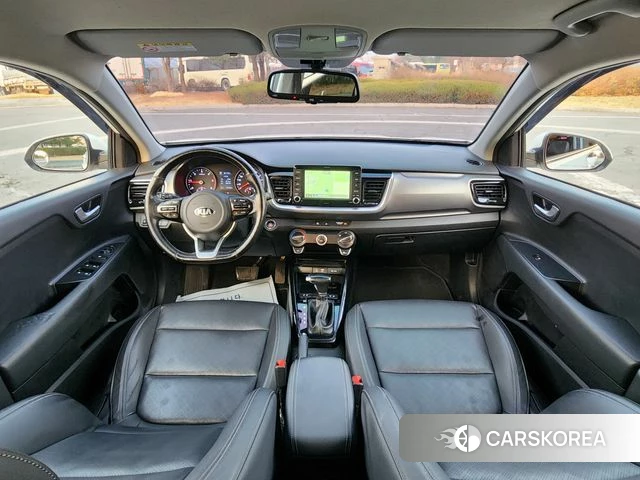 Kia Stonic id 3853791 из Кореи 7