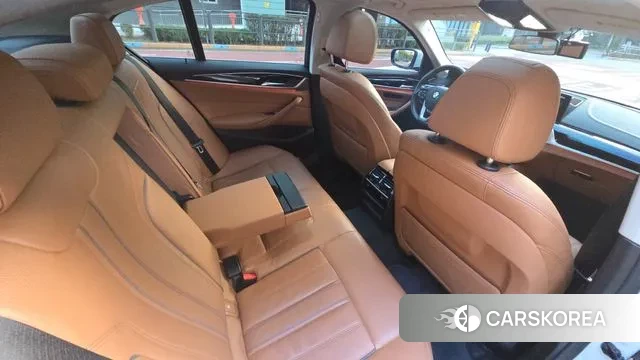 BMW 5 Series (G30) id 3315542 из Кореи 7