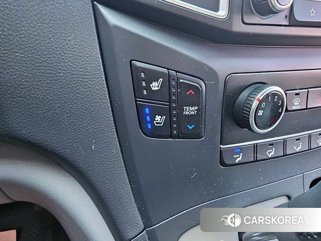 Hyundai The New Grand Starex id 3873682 из Кореи 7