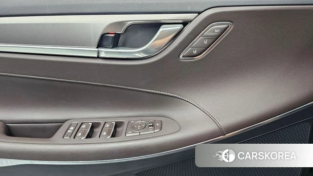 Hyundai The New Grandeur IG id 4642369 из Кореи 7