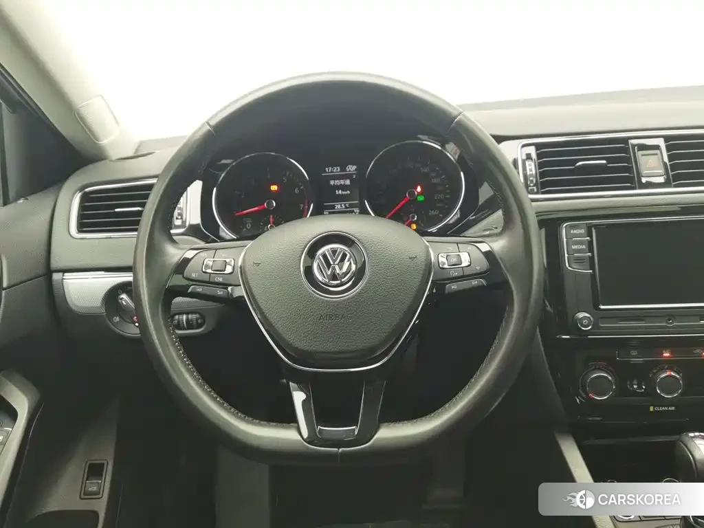 Volkswagen Sagitar id 4600772 из Китая 7