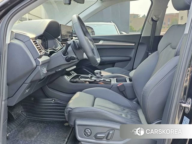 Audi Q5L id 4279335 из Китая 7