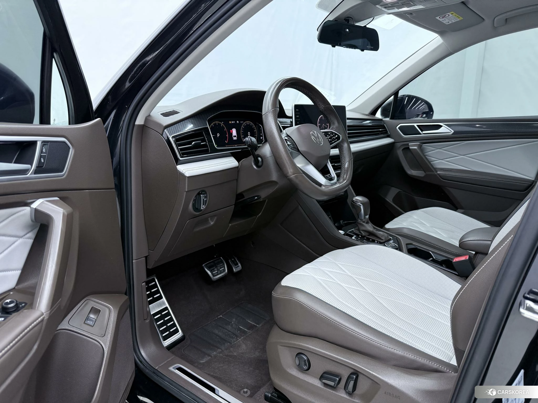 Volkswagen Tiguan L id 4426745 из Китая 7