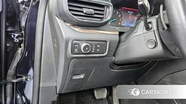 Ford Explorer 6th Generation id 3324328 из Кореи 7