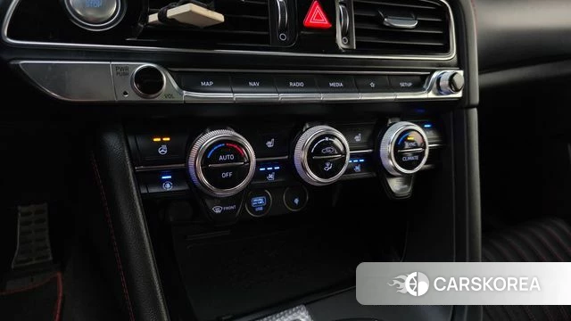 Genesis The New G70 id 4905971 из Кореи 7