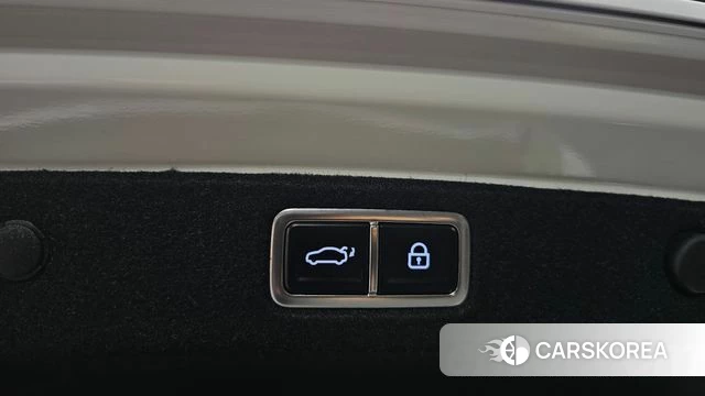 Hyundai Grandeur Hybrid (GN7) id 4607823 из Кореи 7