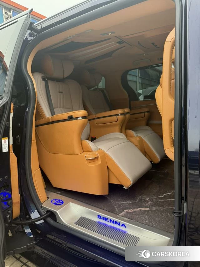 Toyota Saina id 4258440 из Китая 7