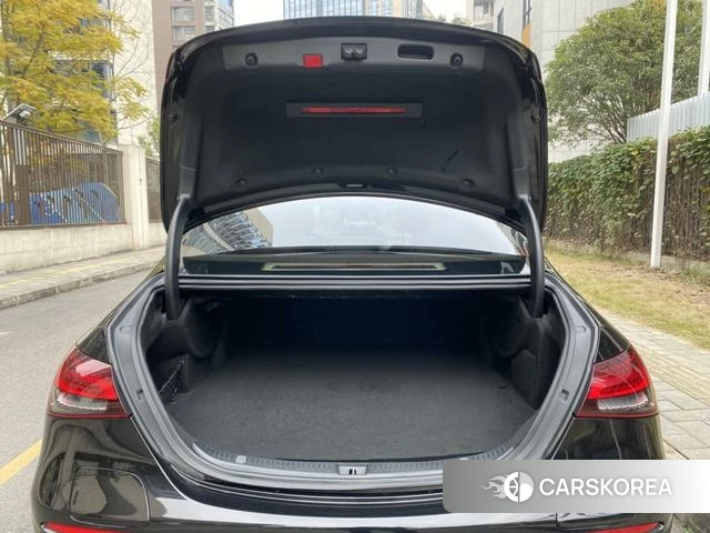 Mercedes-Benz E-class PHEV id 4217395 из Китая 7