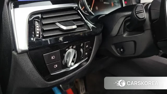 BMW 5 Series (G30) id 3455130 из Кореи 7