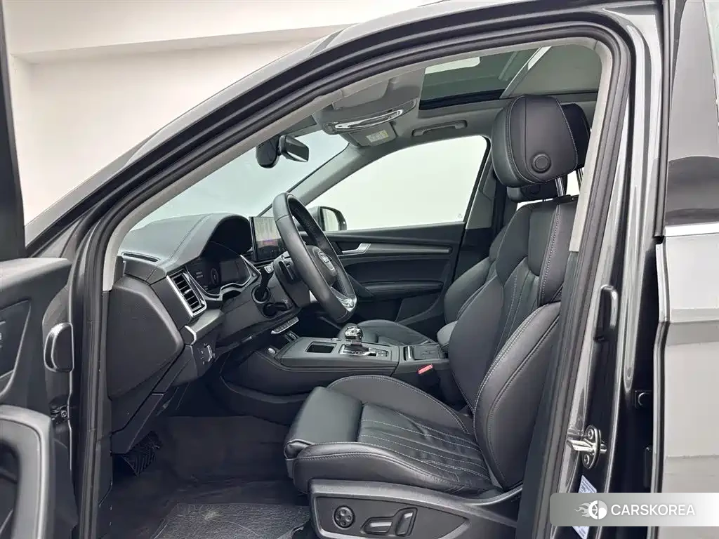 Audi Q5L id 4659909 из Китая 7
