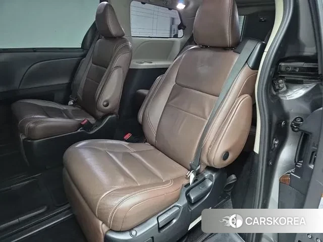 Toyota Sienna id 3429180 из Кореи 7