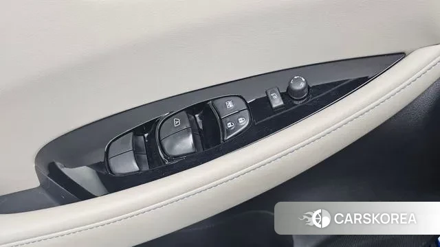 Nissan Leaf (ZE1) id 3045340 из Кореи 7