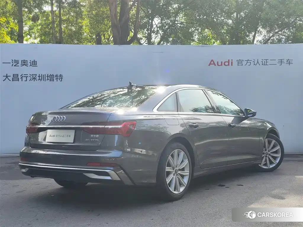 Audi A6L id 4576555 из Китая 7
