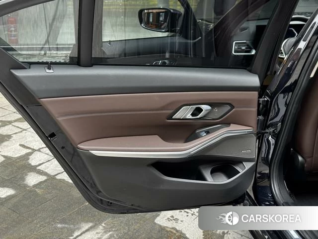 BMW 3 series id 3957796 из Китая 7