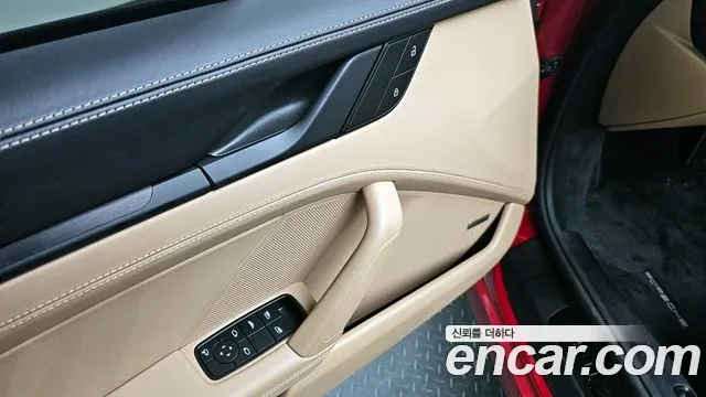 Porsche 911(992) id 2868358 из Кореи 7