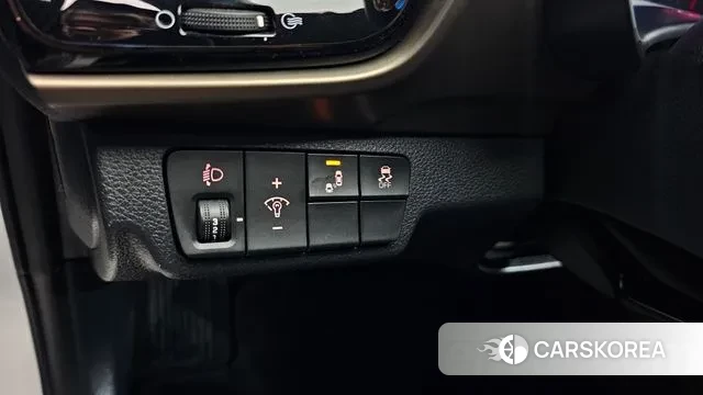 Kia Stonic id 2995702 из Кореи 7