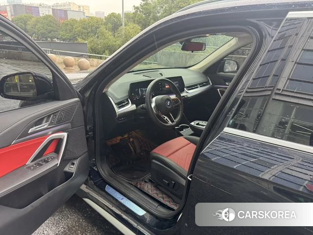 BMW iX1 id 4260459 из Китая 7